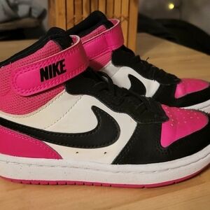 Nike Kids' Court Borough Mid 2 Shoes